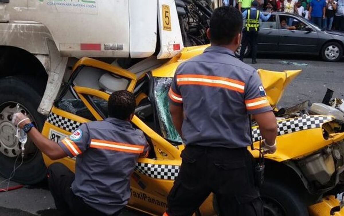 APARATOSO ACCIDENTE. Deja 5 heridos en Los Andes 