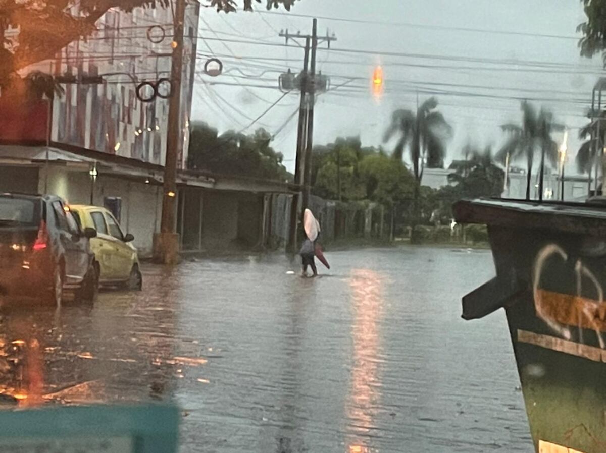 Preste atención. Ondas tropicales, sistema de baja presión y zona de convergencia intertropical causarán lluvias hasta el 29 de julio