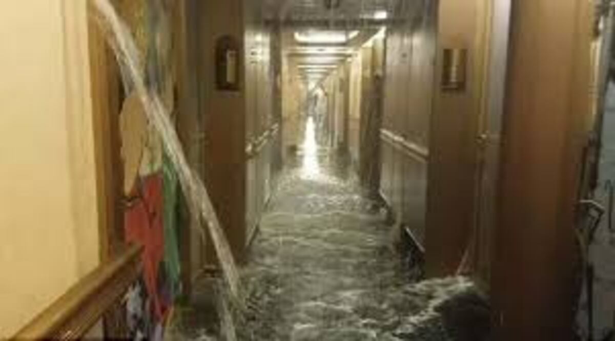¡Como el Titanic! Pasajeros vivieron el terror de ver cómo se inundaba crucero