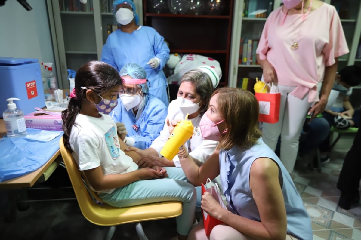 Vacunación pediátrica continúa este sábado en el Parque Omar