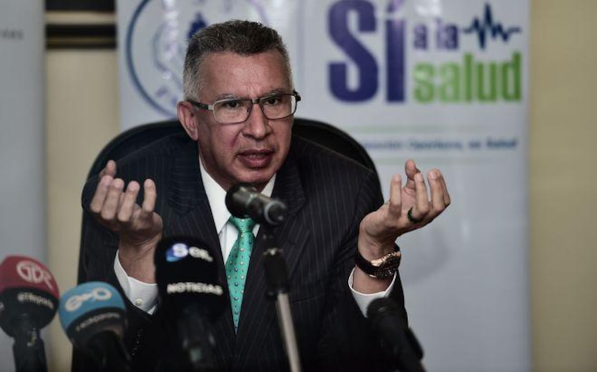 Se formó. Trabajadores de CSS reaccionan a renuncia del director Alfredo Martiz