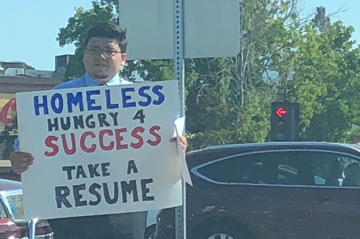 Historia de un programador desempleado y sin hogar se hace viral