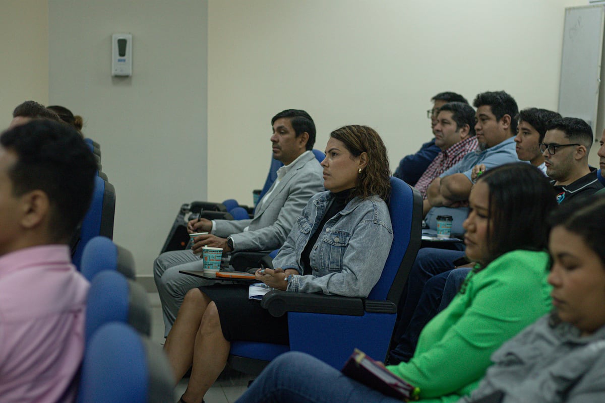 IA revoluciona logística y trabajos en Panamá, pero hay que capacitar a la gente