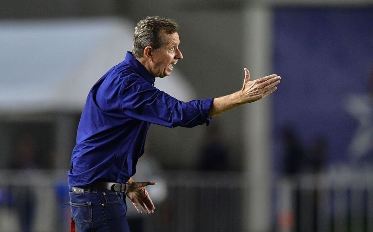 ¡Stempel suena la mesa! Pide ya su contrato para dirigir hacia Catar 2022