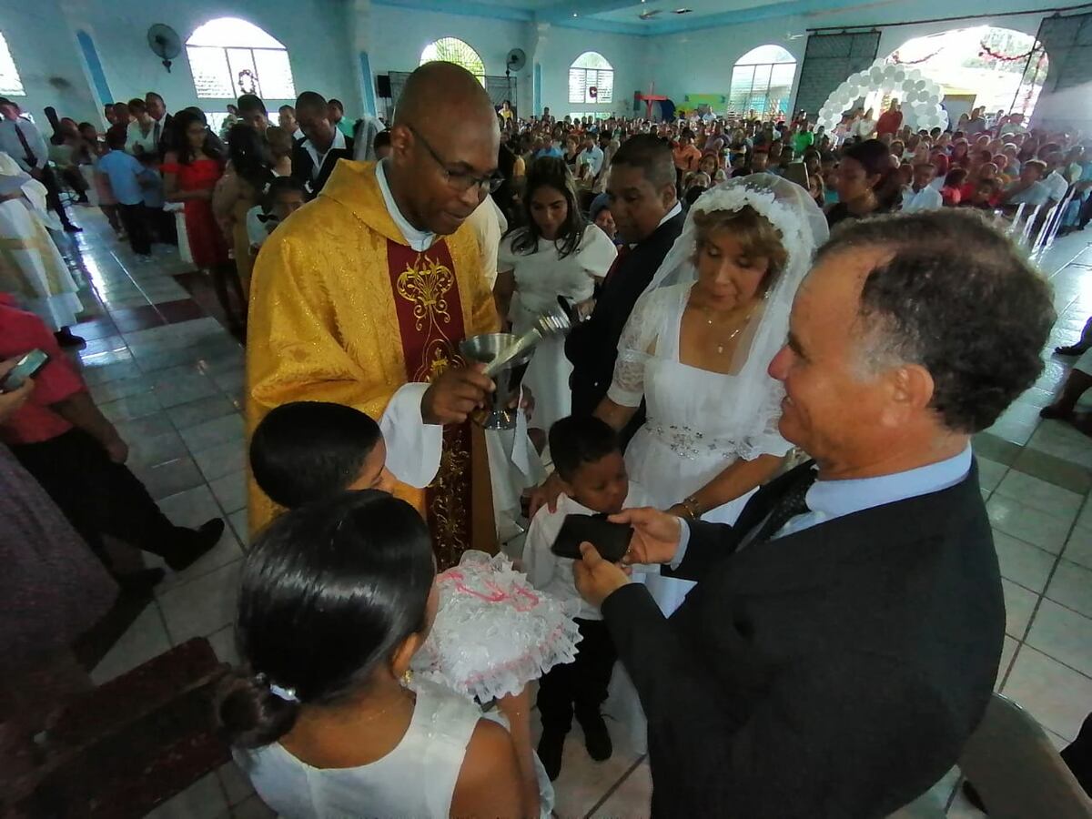 ¡Que viva el amor! Matrimonios masivos en el Día de la Sagrada Familia