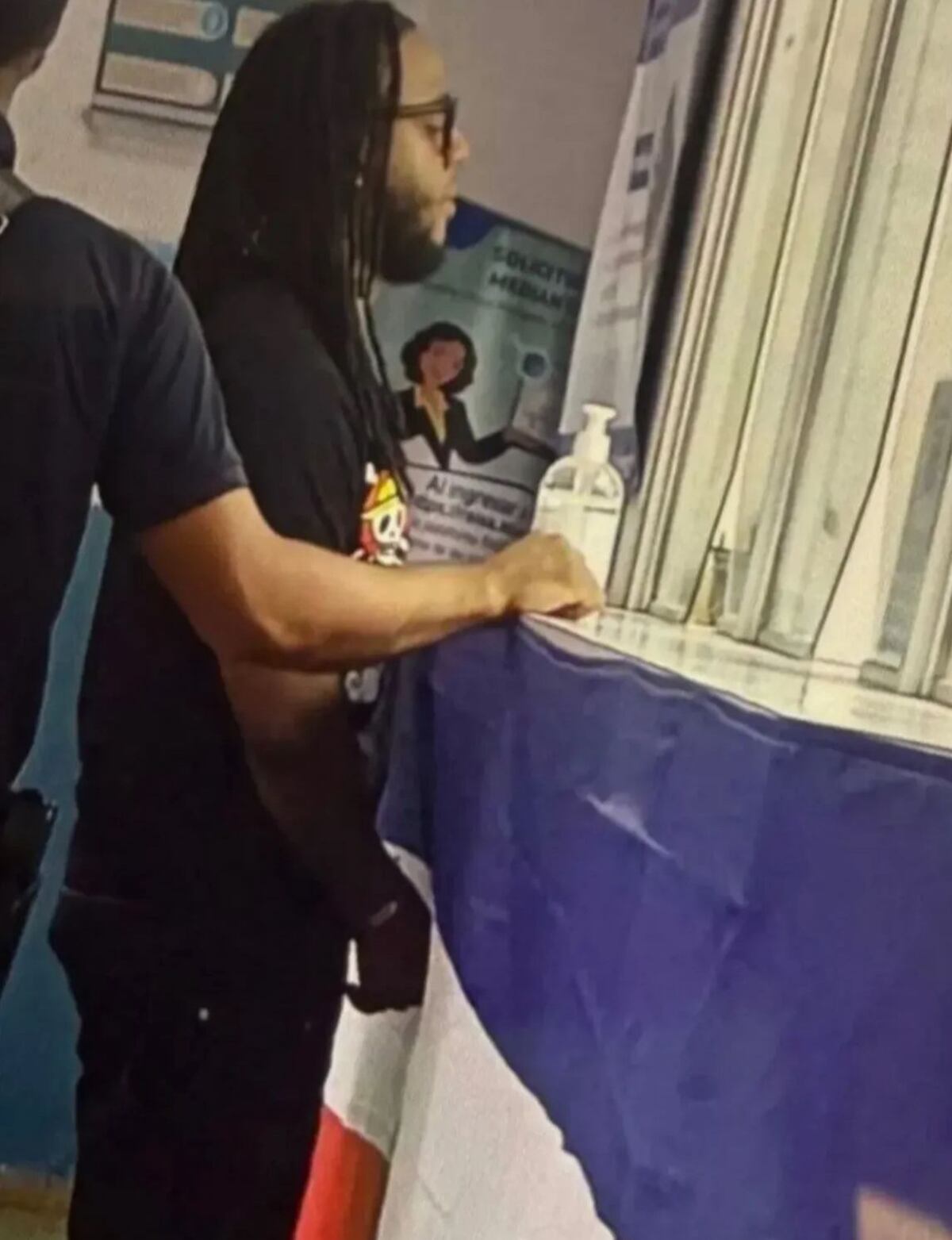 ¿Detención o marketing? Imágenes de ‘Akim’ desatan el caos en redes