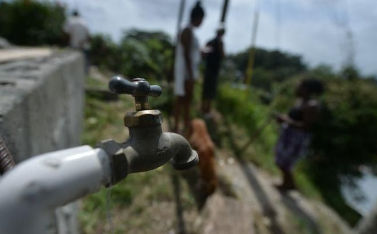 A recoger agua. Planta potabilizadora de La Chorrera suspenderá servicio este miércoles