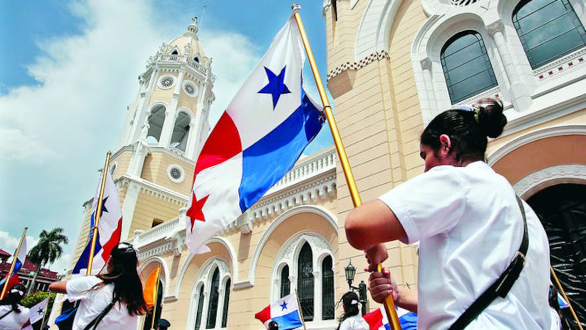 Lámina #6. Tu Patria, tu His70ria: 28 de noviembre El día que Panamá rompió las cadenas de España