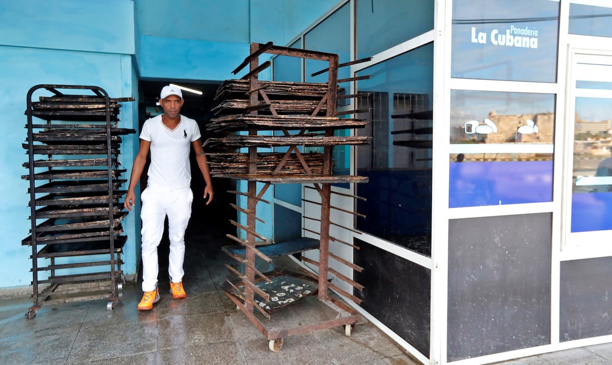 Crisis alimentaria en Cuba: Escasez de harina para hacer pan 