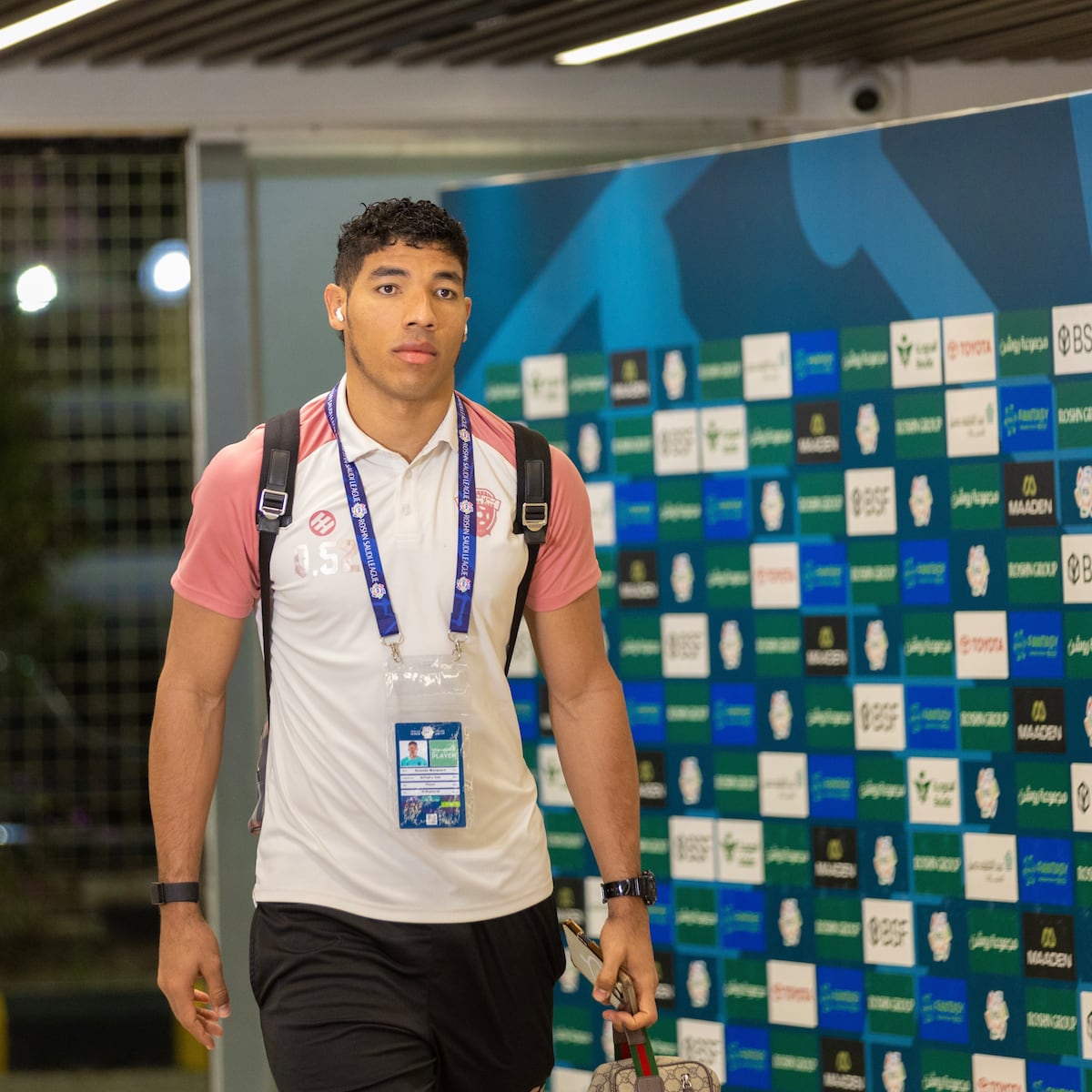 ¡Van de 1 a 1! Duelo épico entre Mosquera y Ronaldo: respeto, aprendizaje y mucha adrenalina