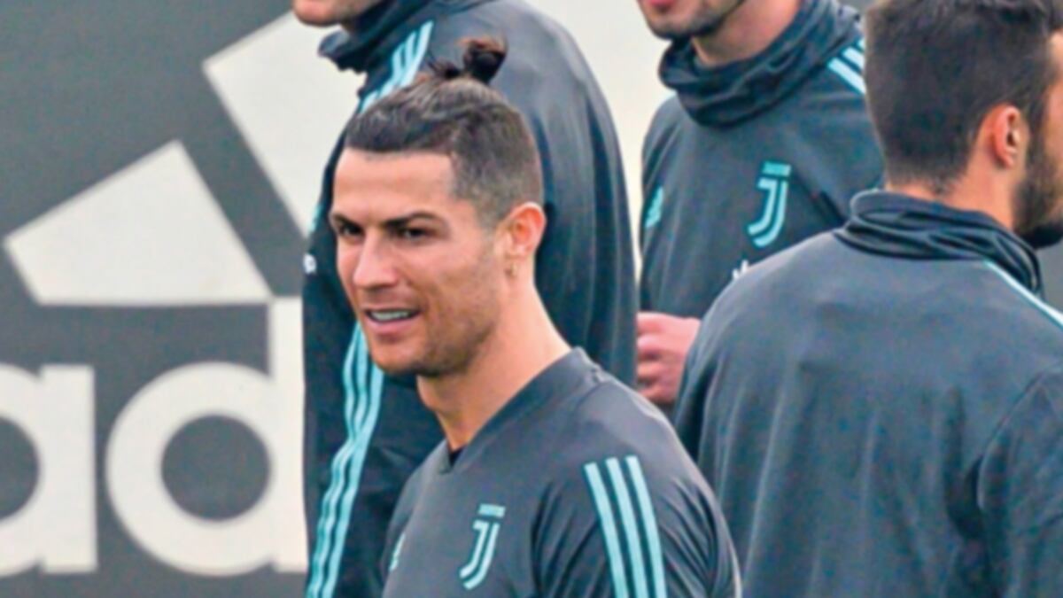 Cristiano Ronaldo viaja de inmediato a Madeira para estar al lado de su madre