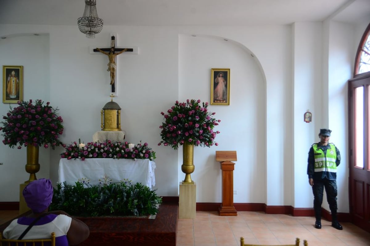 FOTOS | Conozca la íntima capilla a la que asiste la pareja presidencial