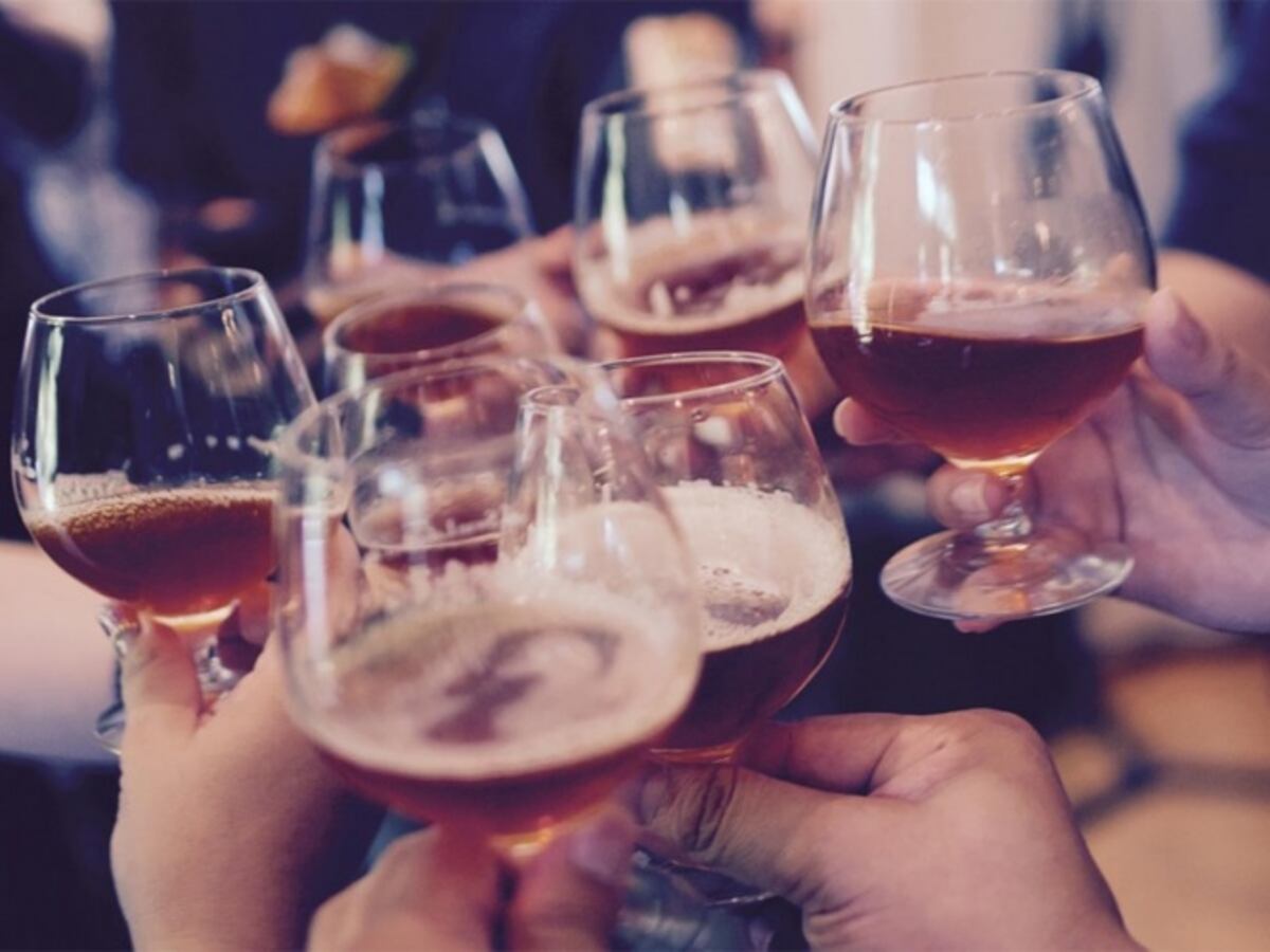 Mueren 11 personas tras beber vino adulterado en Filipinas