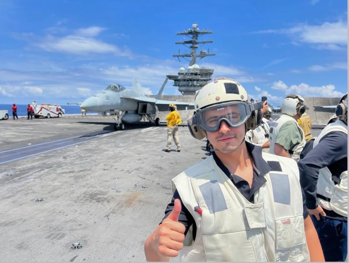 ¡Gigante en la bahía! Mayer Mizrachi y diputados conocen el USS Nimitz, que está en aguas panameñas