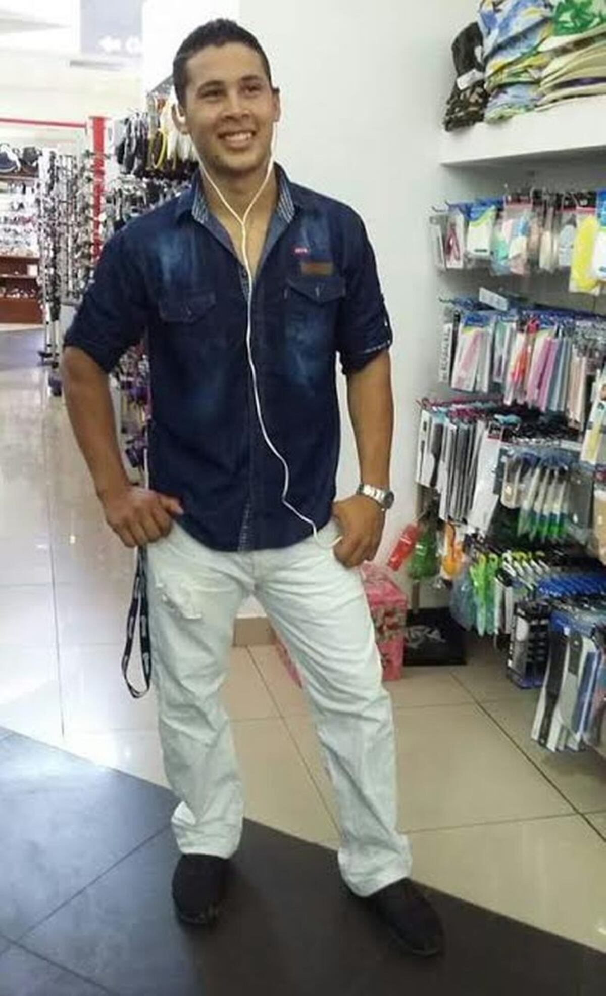 TRAS LA PISTA DE DEGOLLADOR. Metió a su víctima en una maleta