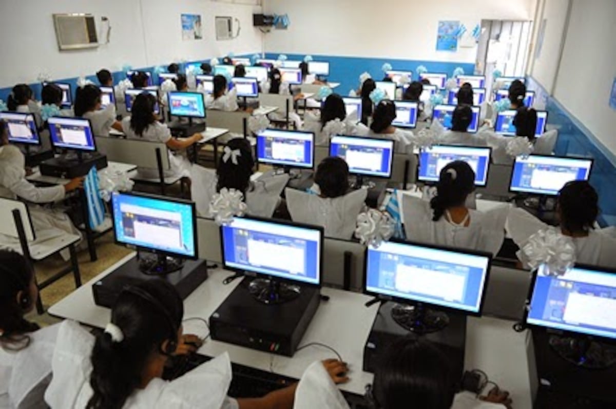 Presidente de Unadepa asegura que hay colegios particulares que están haciendo lo que les da la gana