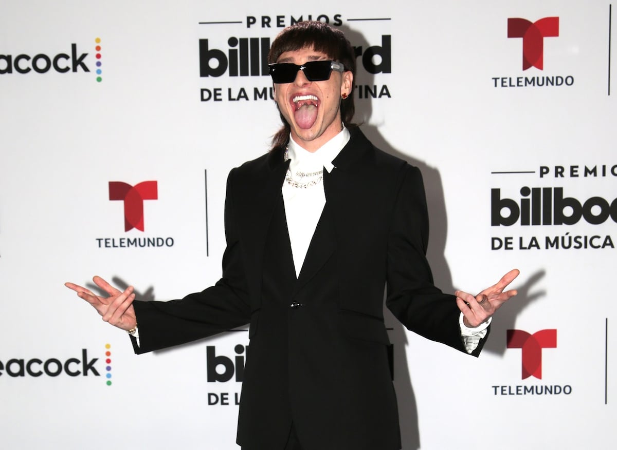 Trump cumple su promesa: revoca visas a artistas de narcocorridos