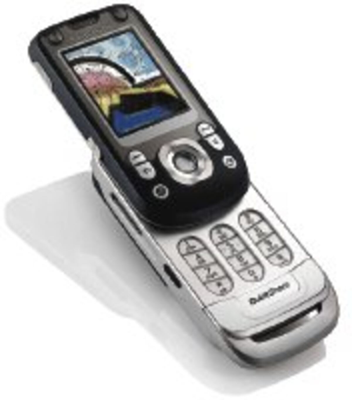 Mamá agarra a latigazos a su hijo por robar un celular