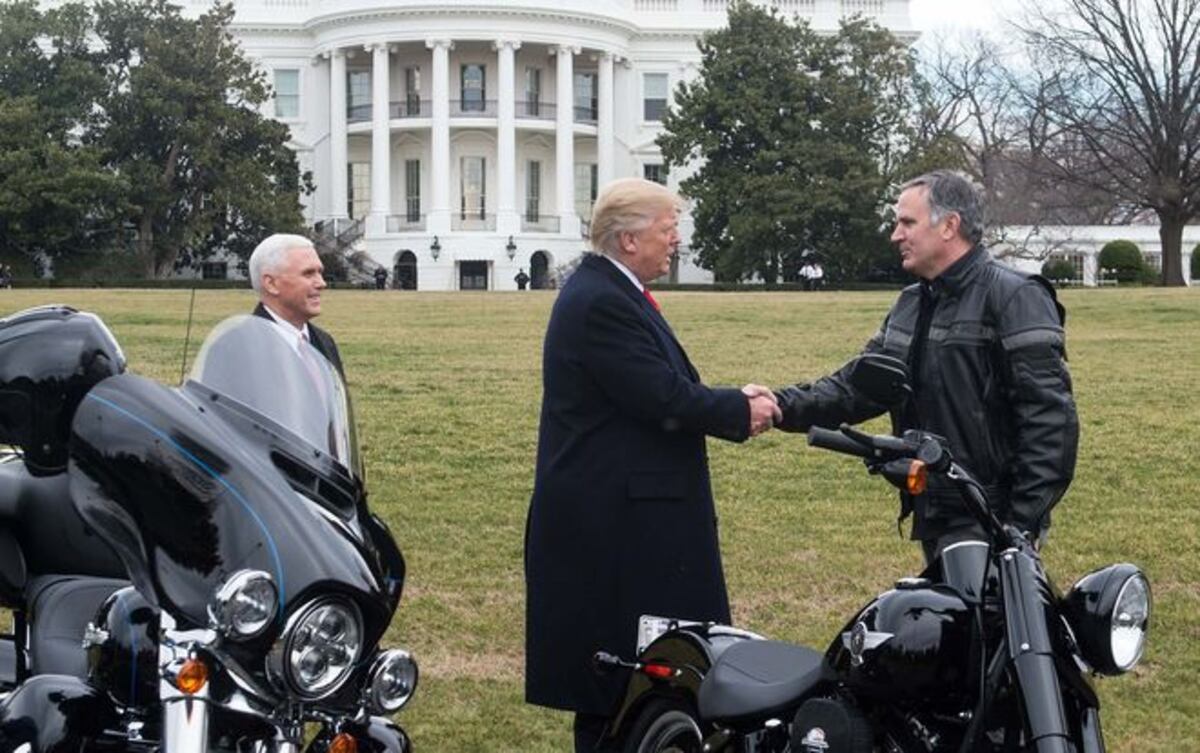 La compañía Harley Davidson le declara la guerra a Donald Trump