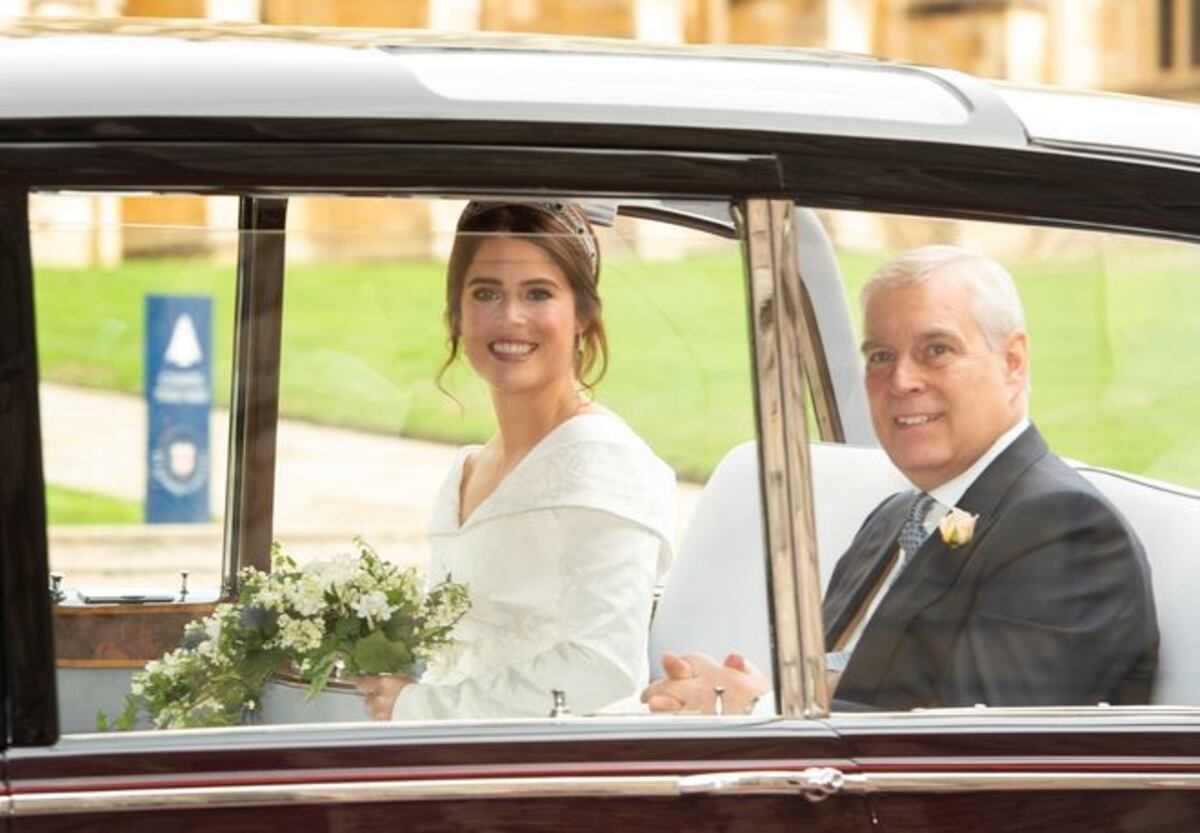 Boda real. Se casa la princesa Eugenia con un excamarero