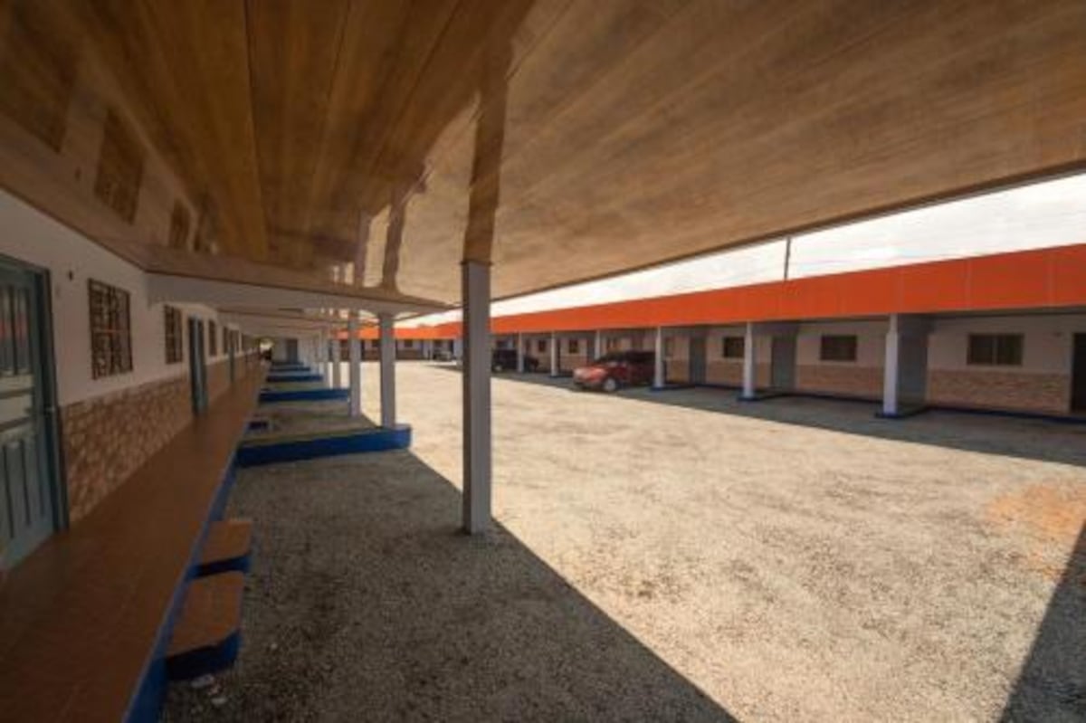 Investigan causas. Mujer que murió en presuntos momentos de pasión, fue dentro de la pensión Malambo, no en el Residencial Aguadulce