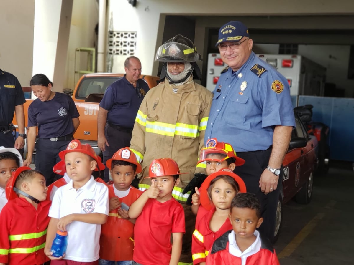 Celebran 66 años de disciplina, honor y abnegación 
