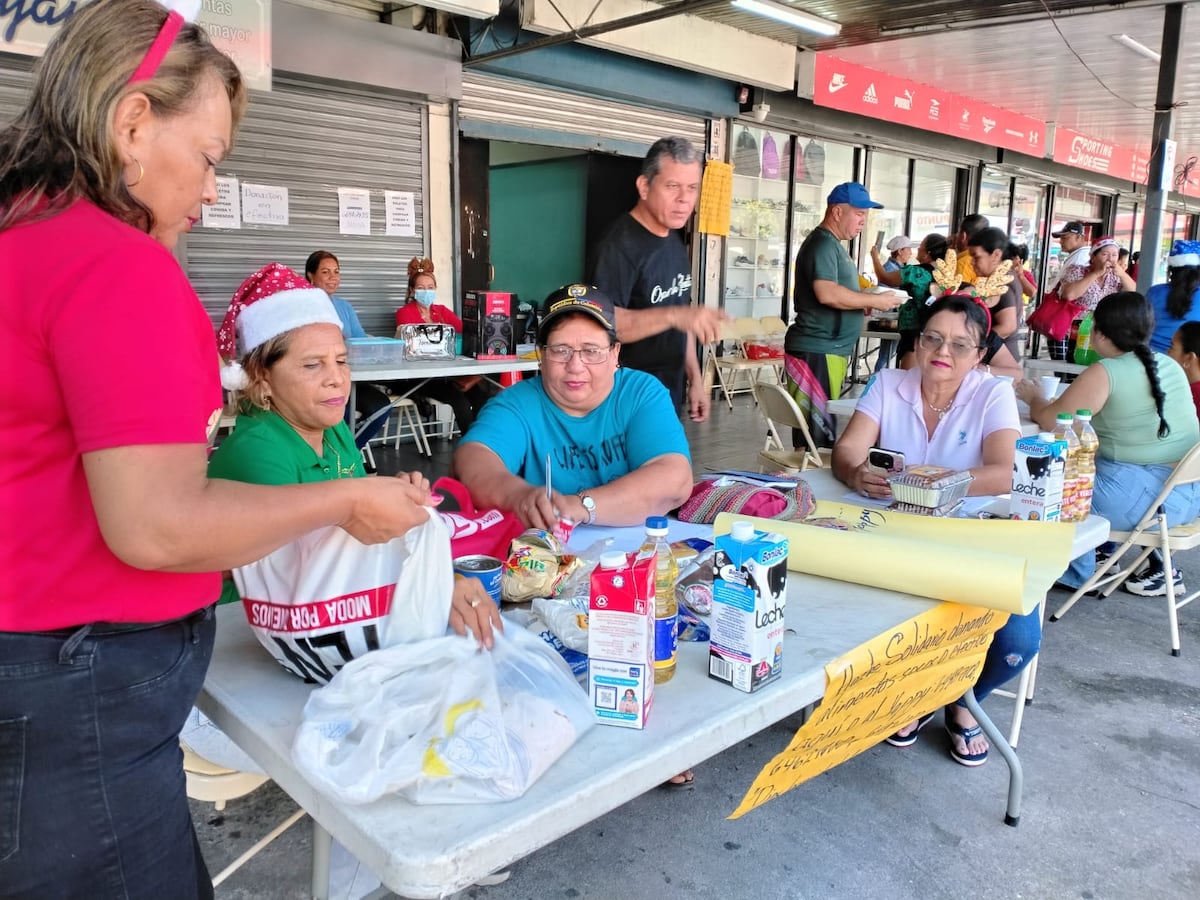 ¡Bazar Navideño se formó! Ayuda para docentes despedidos en todo Panamá