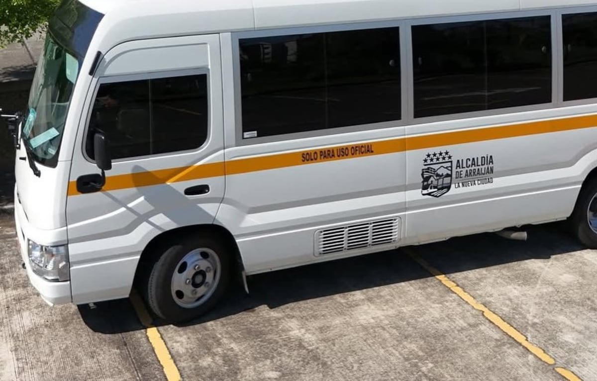 Ataque nocturno en Arraiján: roban bus de la alcaldía y hieren a policía con arma blanca