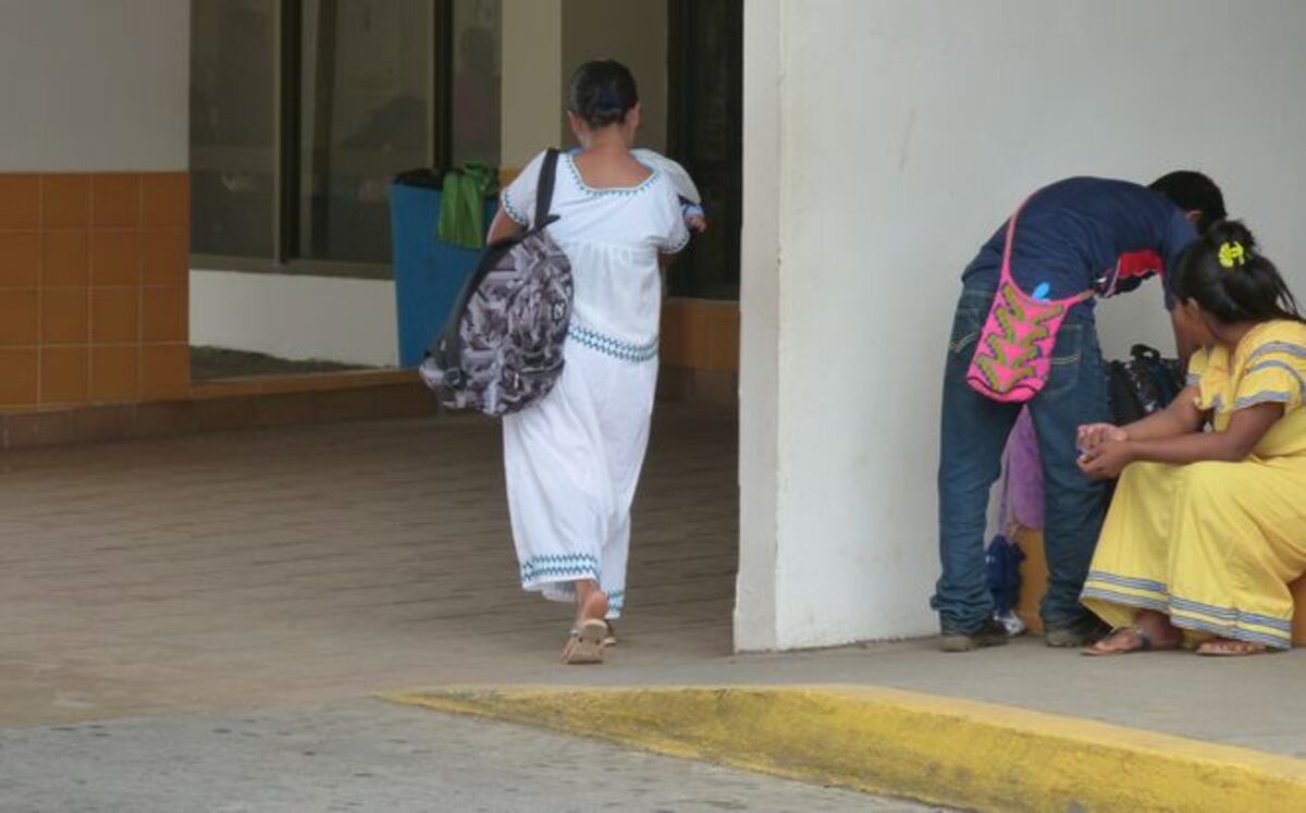 Revelan la causa de la muerte de bebé que cayó de los brazos de su propia madre