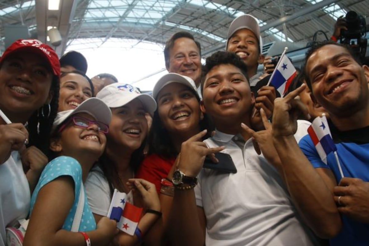Peregrinos estrenan línea 2 del Metro.Conozca las estaciones abiertas al público