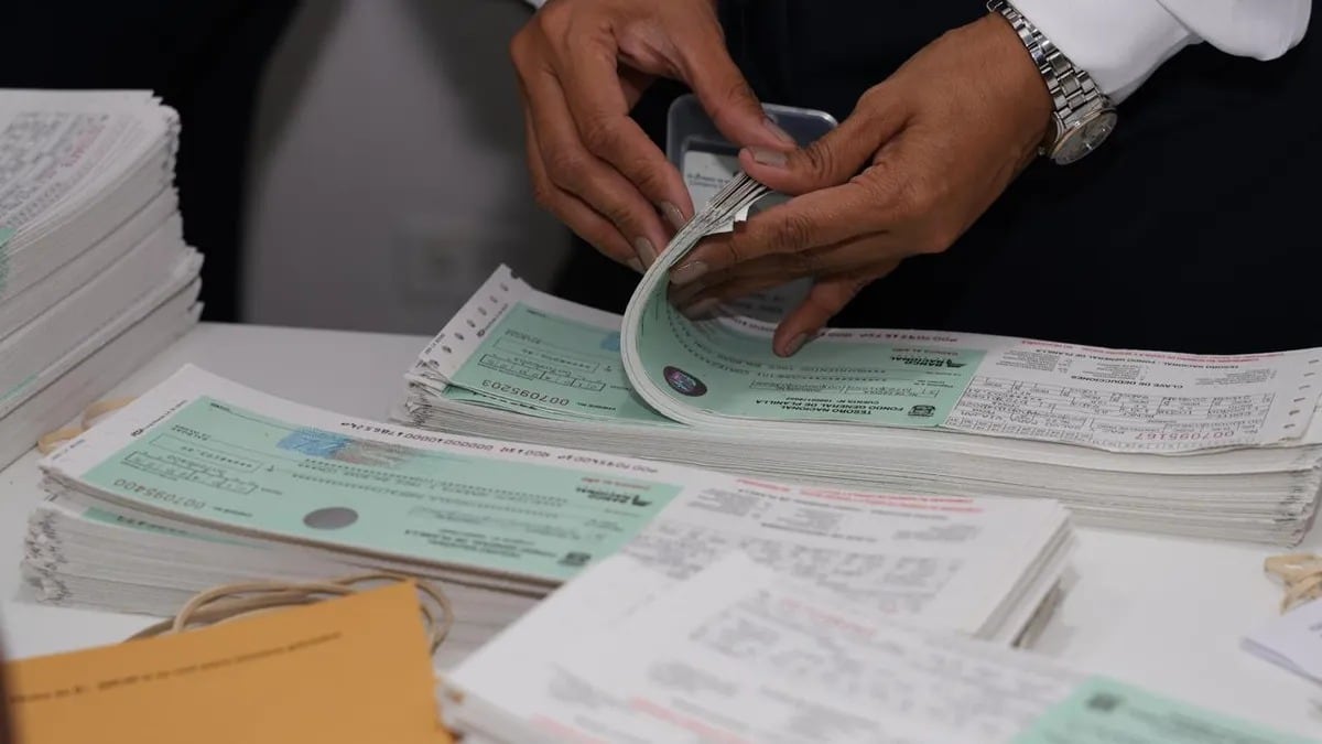 Botellas al descubierto: Contraloría destapa escándalo en la Asamblea