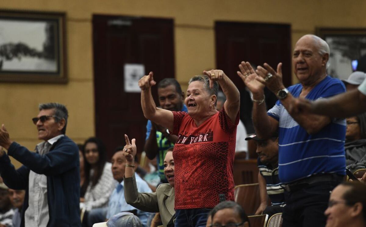 Varela veta parcialmente la ley de los jubilados