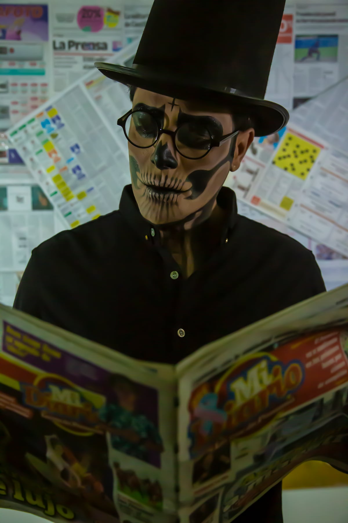 Espeluznante. En noche de brujas hasta los fantasmitas leen midiario.com +Video 