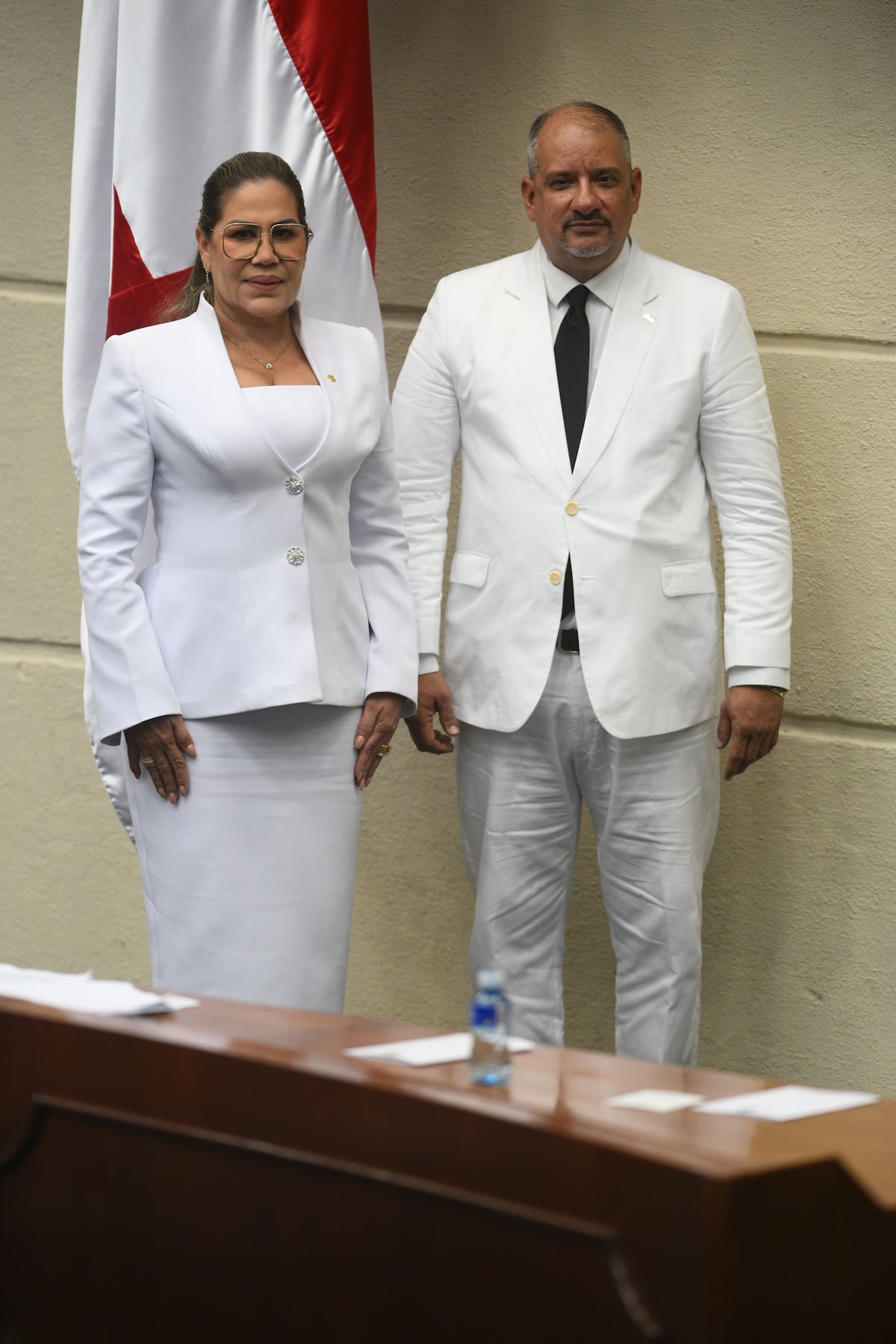 Pleque pleque en la Asamblea: Jorge Herrera le apaga el micrófono a la diputada Alexandra Brenes durante sesión de elección