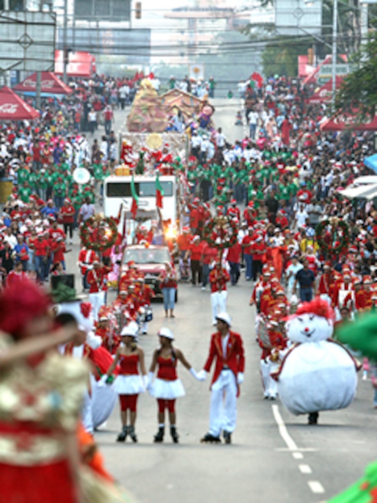 Alcalde confirma que habrá desfile de Navidad en la capital a un costo de $2.8 millones