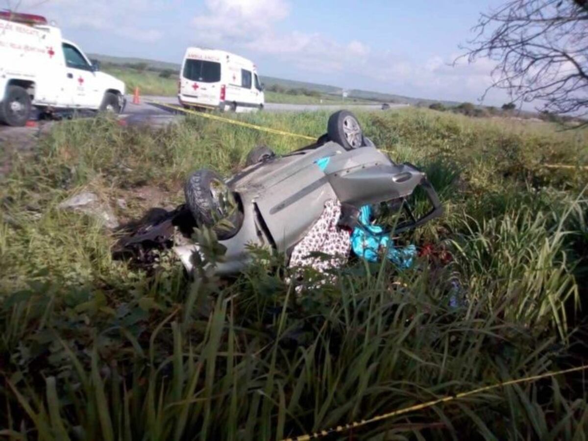 Familia celebraba el 15 años de su hija y todos murieron en accidente de tráfico