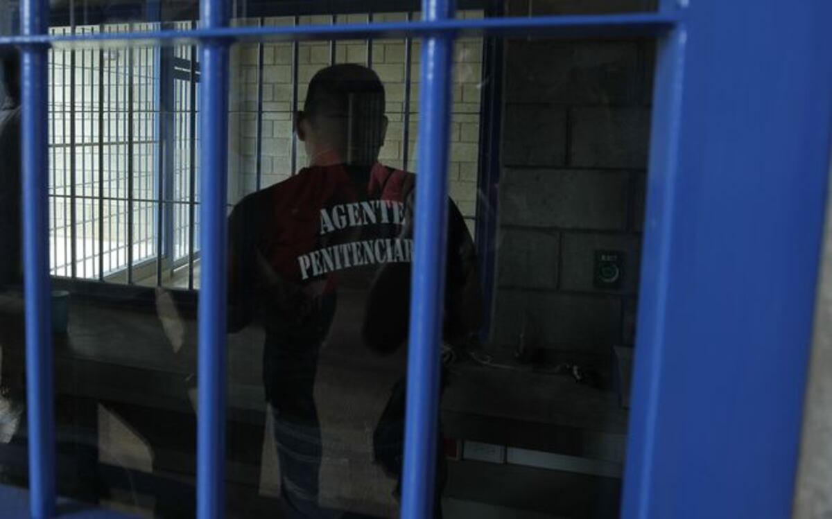 ¿Qué hacía un arma de fuego allí? Identifican a reo asesinado en la cárcel 