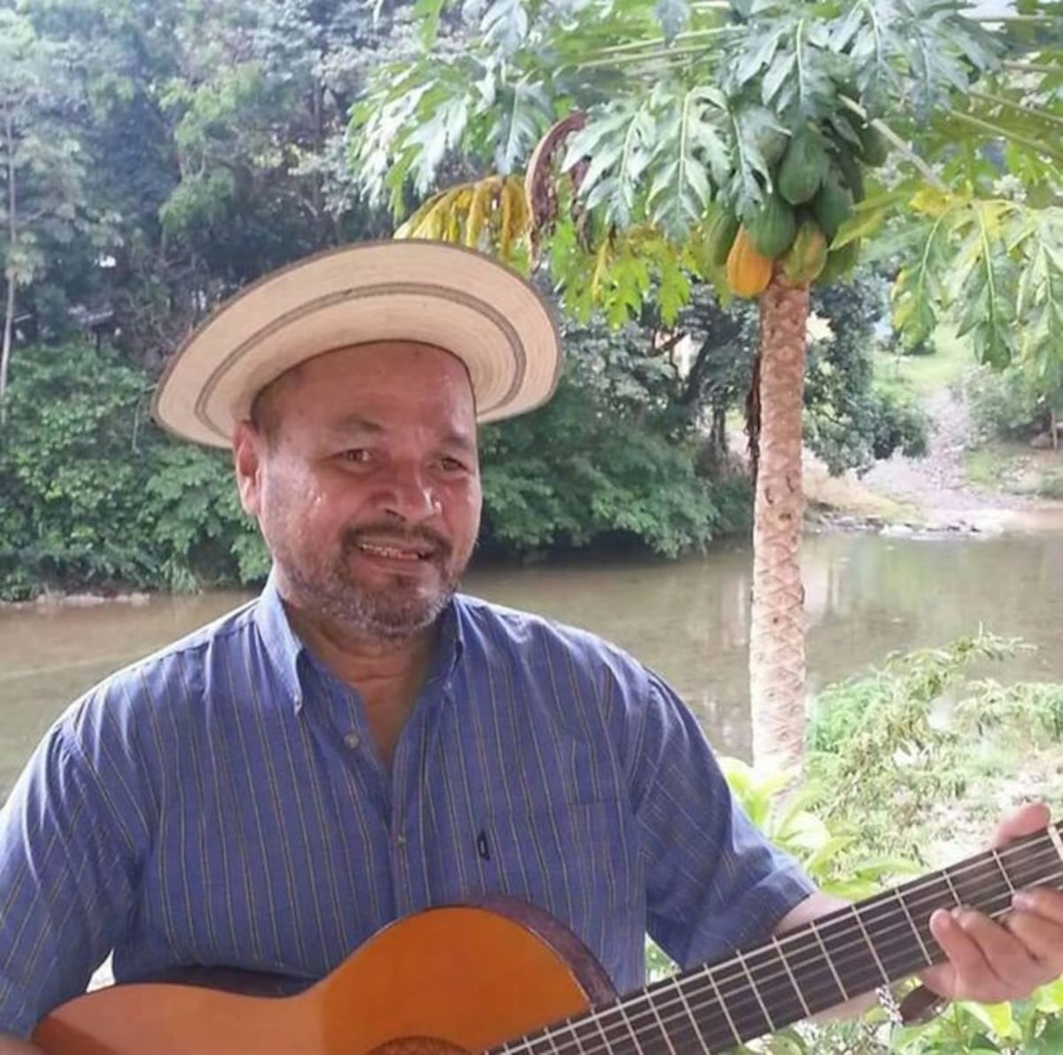 Hurtan caballo del trovador Prudencio Ramos