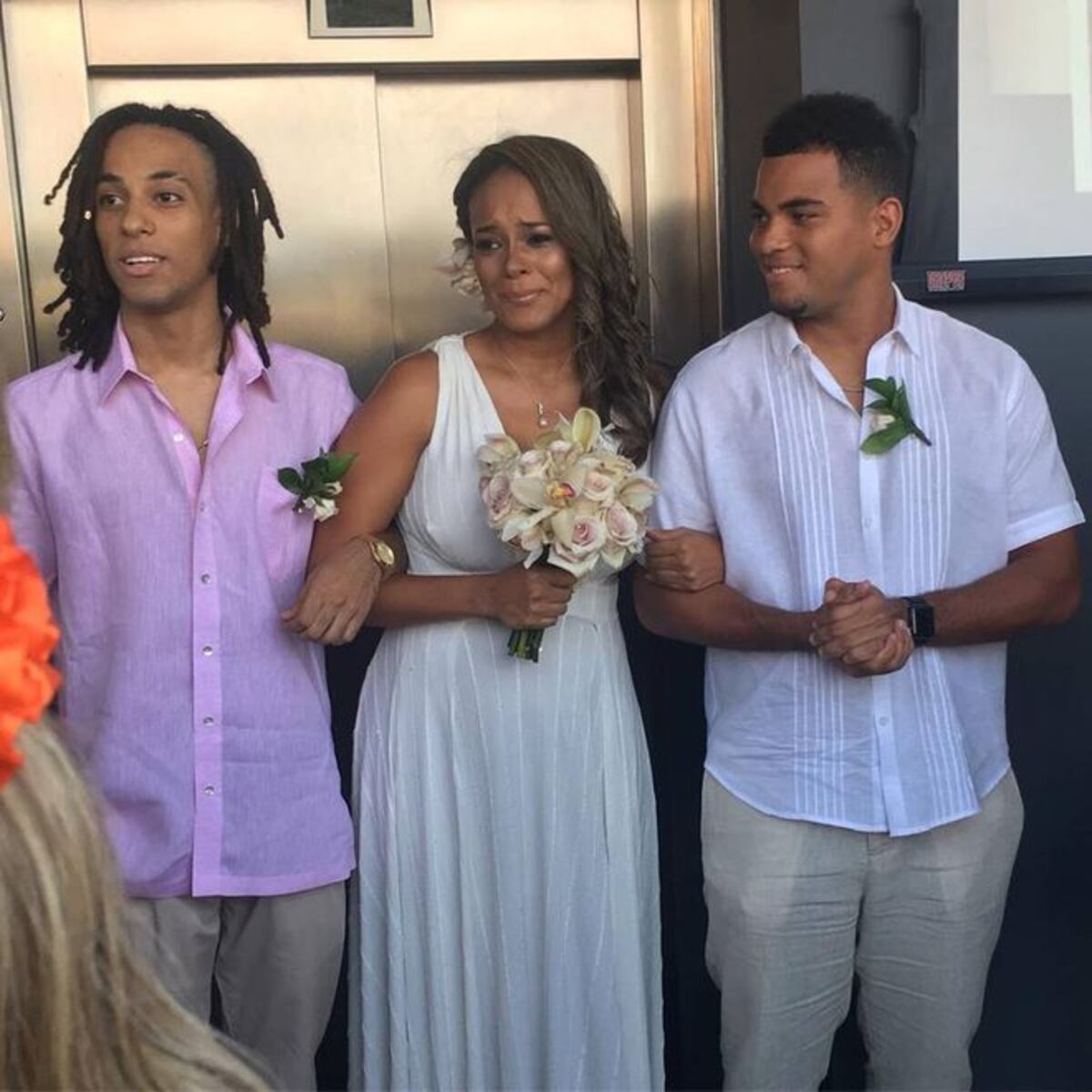 Boda. Hacen llorar a la exMiss y expresentadora de TV Gloria Quintana.Video