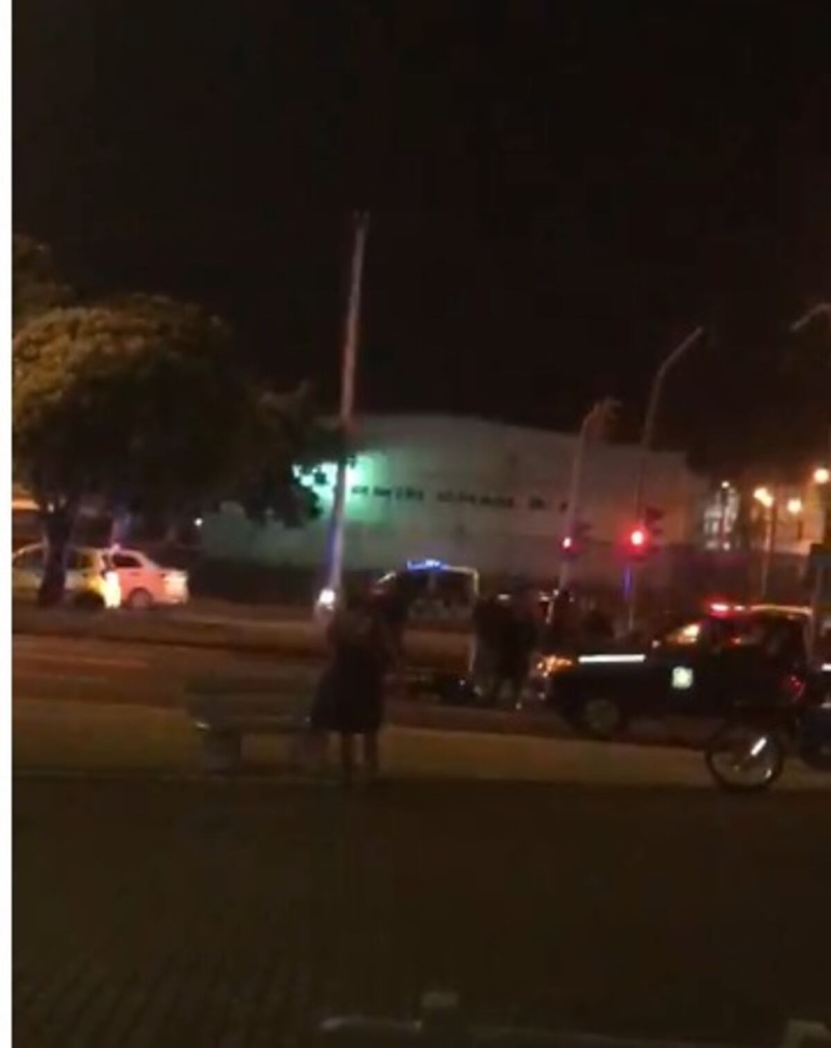 Balacera en la Cinta Costera. Presuntamente un policía herido. Video