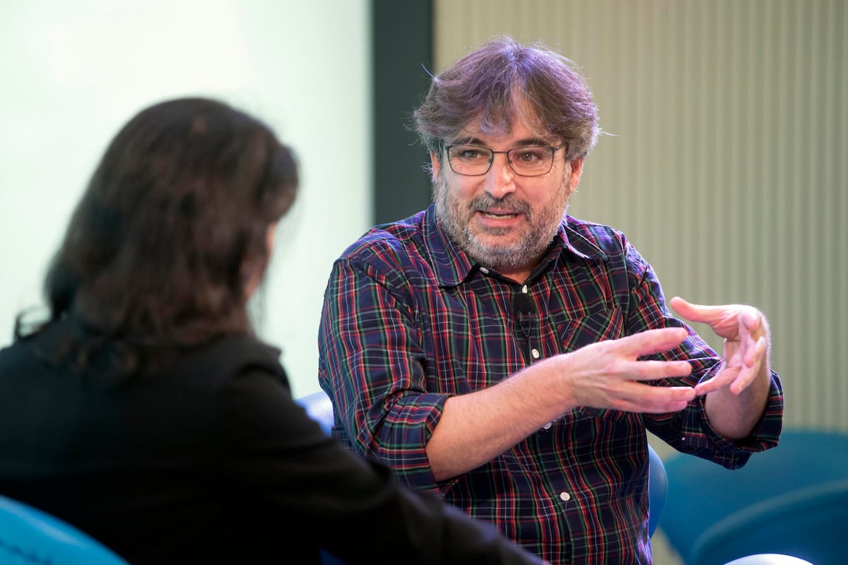 Évole defiende el periodismo honesto y apasionado tras recibir premio UOC-EFE