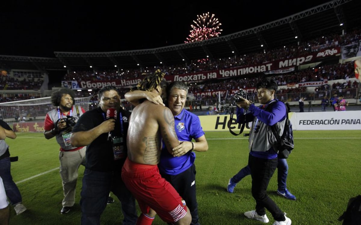 MERIENDA MUNDIALISTA. Gavilán Gómez revela cómo nació el gol de Román