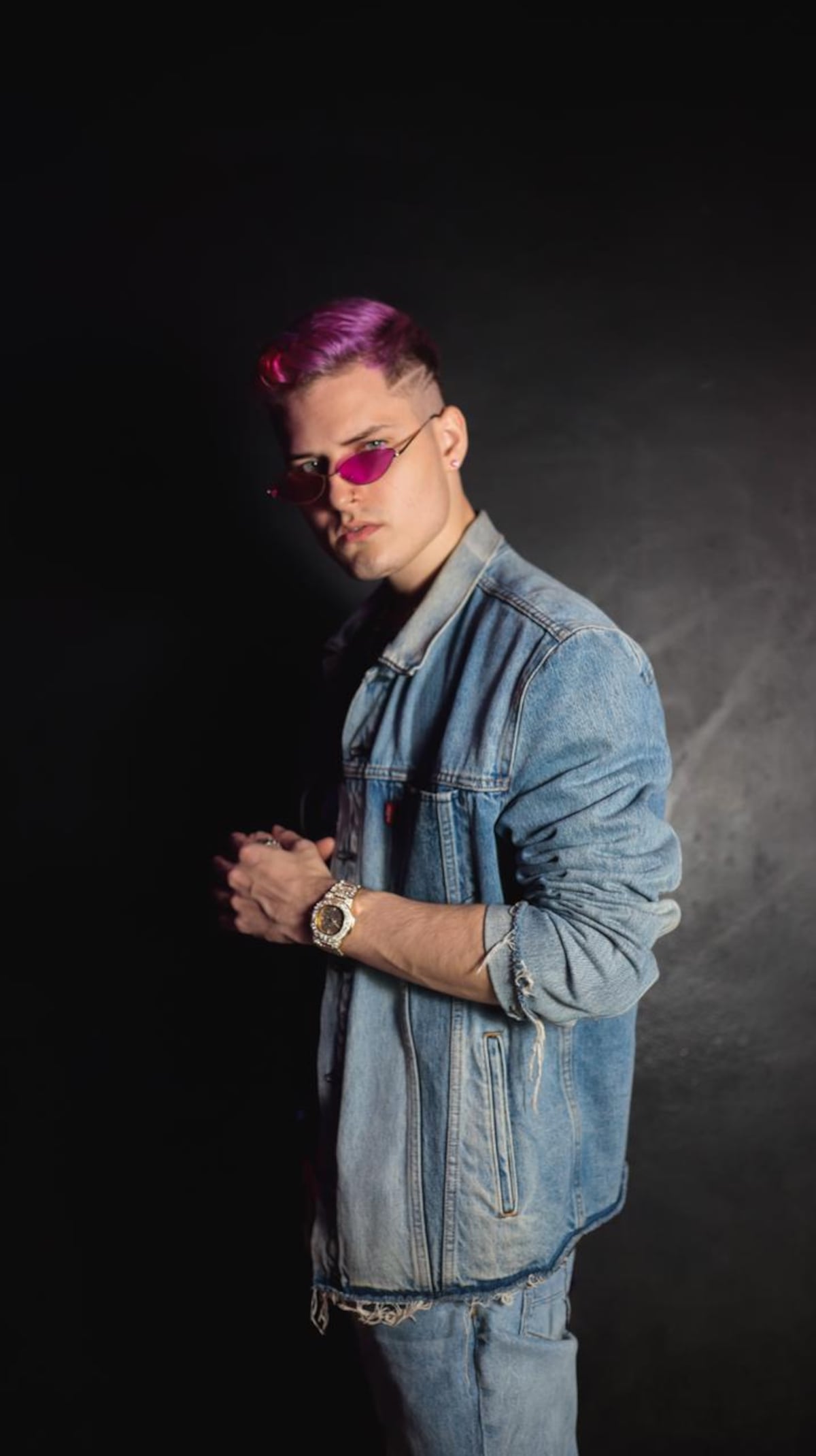 Nueva generación urbana en Panamá. El Huzky une su talento a Doris en el nuevo tema Llámame + Video