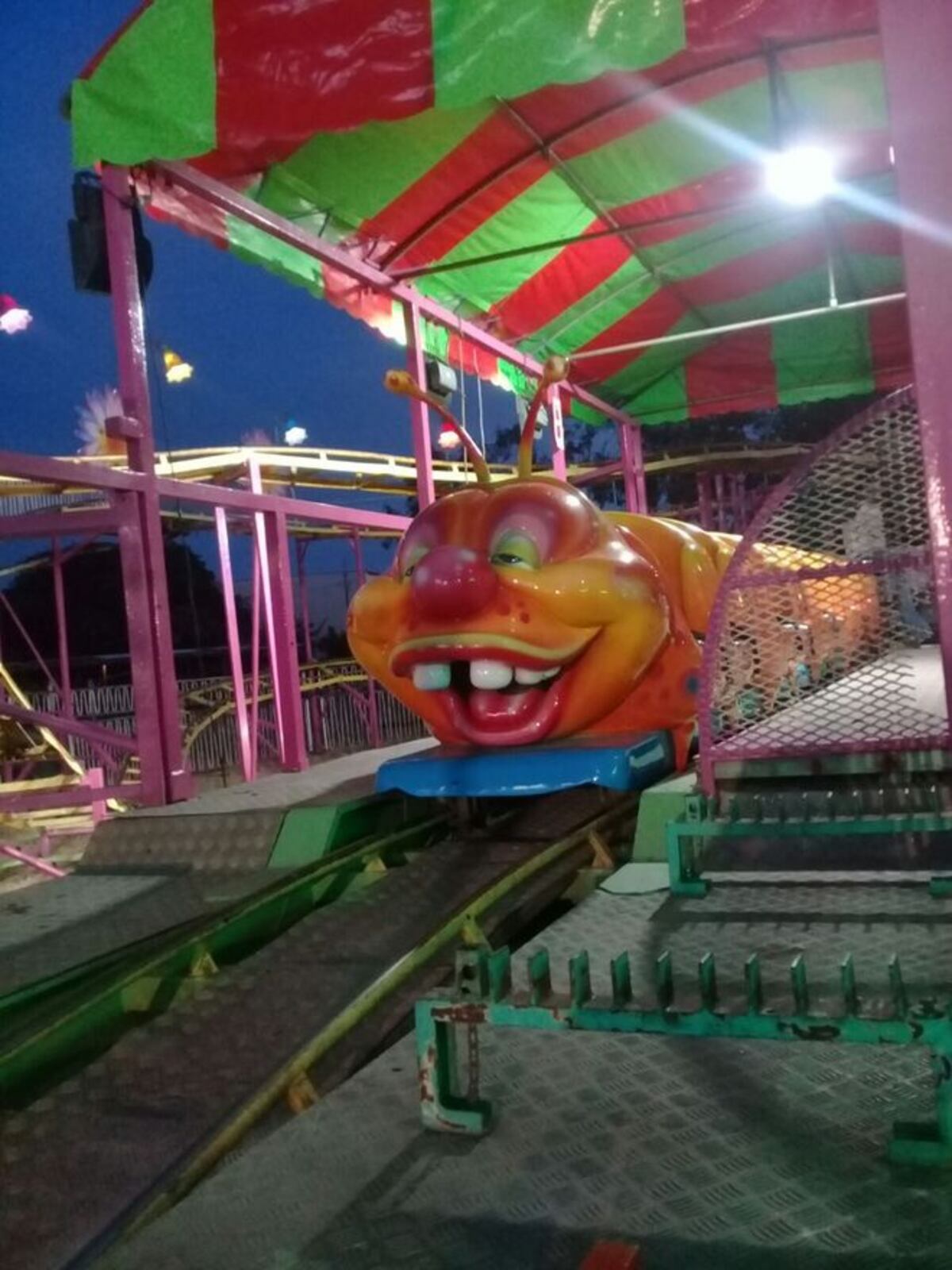 Arrestan a dos extranjeros por la muerte de la niña en los juegos mecánicos