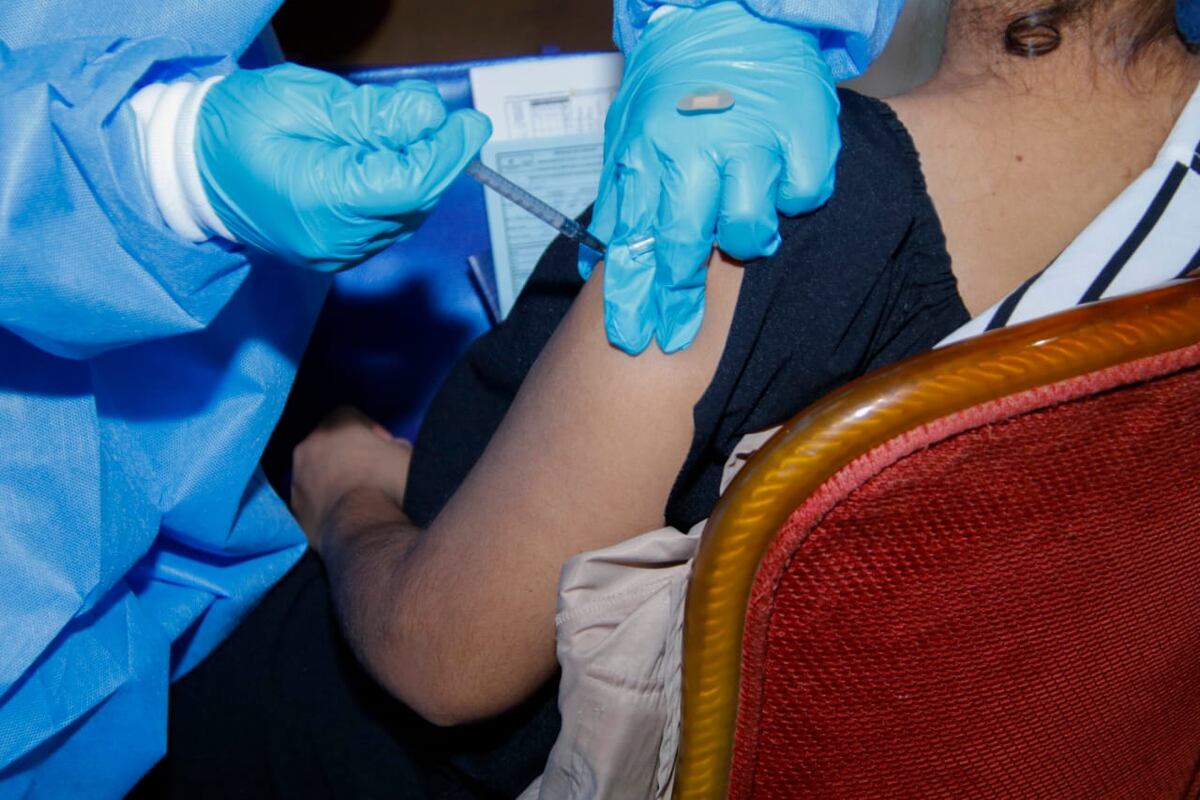 El virus sigue matando a panameños. Para este viernes hay 7 muertos y mil 160 nuevos contagios