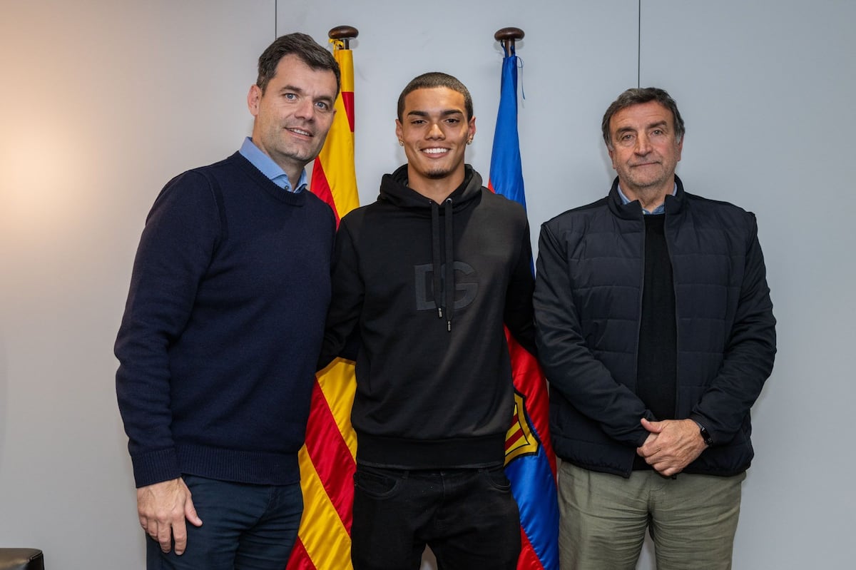 El Barça anuncia el fichaje del hijo del Ronaldinho para el juvenil