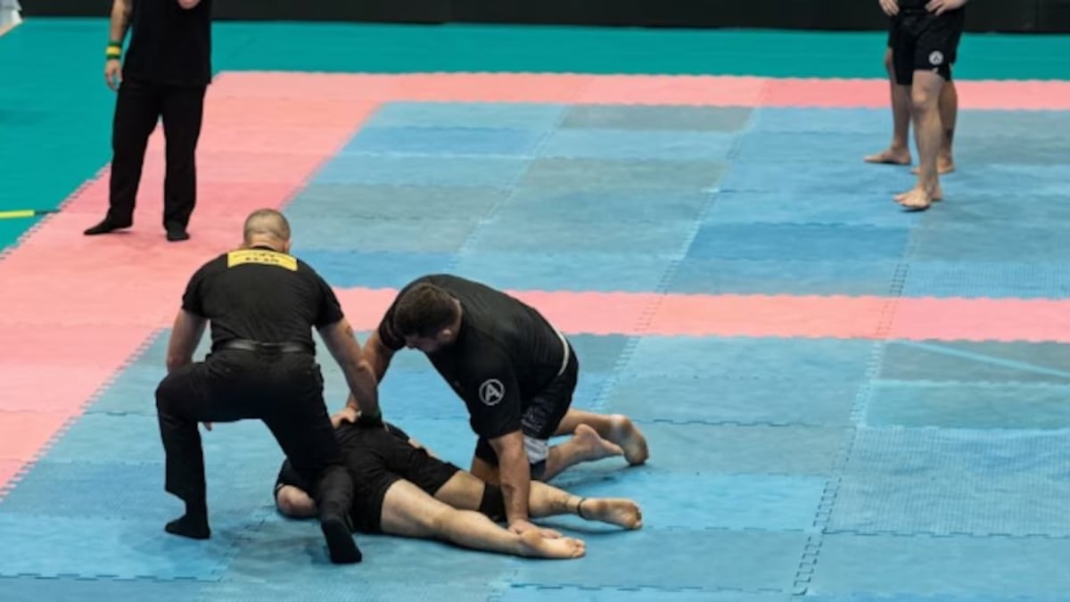 Tragedia en el tatami: luchador queda sin movilidad tras recibir una maniobra ilegal