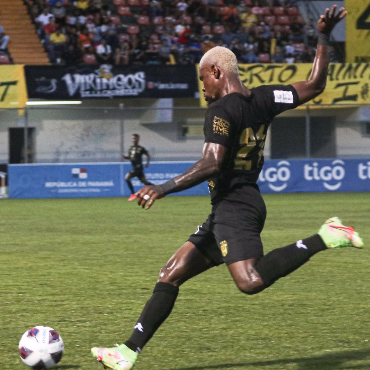 Velarde y Steward decidieron el ‘Derbi de La Chorrera’, ante un San Francisco que nada pudo hacer