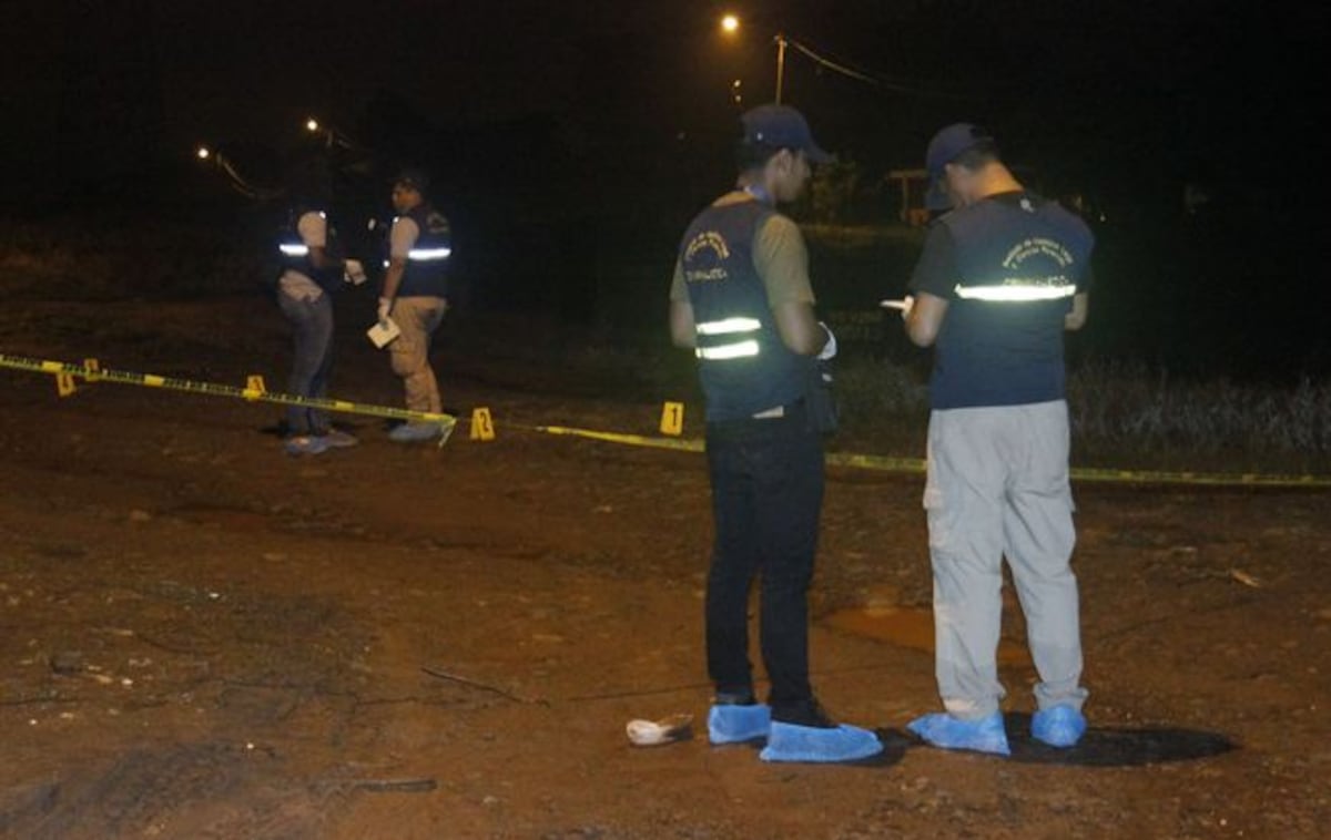 ¡SE ENFRENTÓ! A policías a punta de plomo y murió en plena calle en Pacora