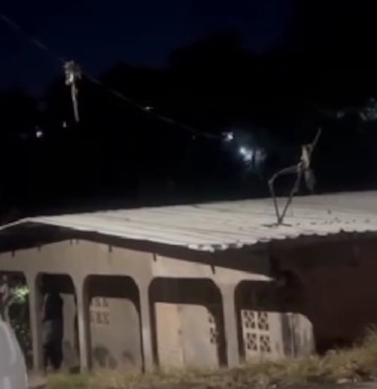 Intercambio de disparos en San Isidro deja policía herido +video